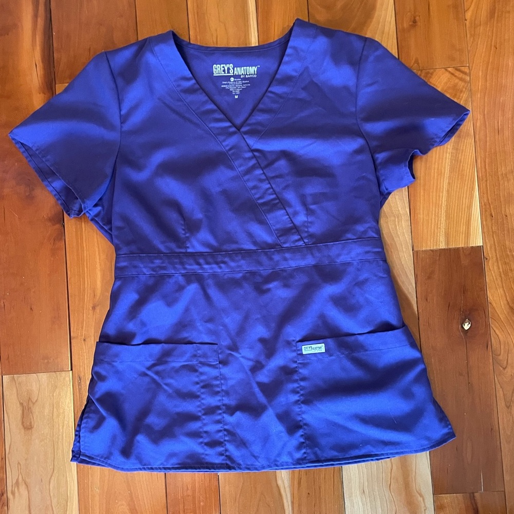 Greys anatomy blue scrub top